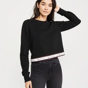 Abercrombie & Fitch Top size medium NWT